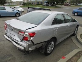 2014 TOYOTA CAMRY HYBRID LE SILVER 2.5L AT Z16204